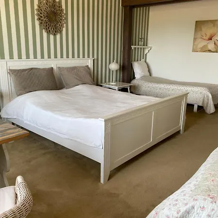 לינה וארוחת בוקר Frederiksensminde Marrebæk