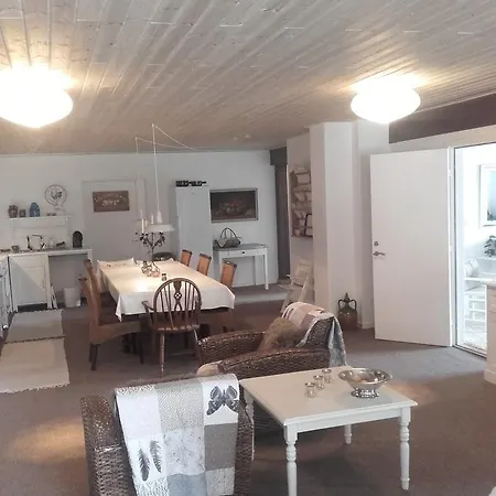 Frederiksensminde Bed & Breakfast Marrebæk